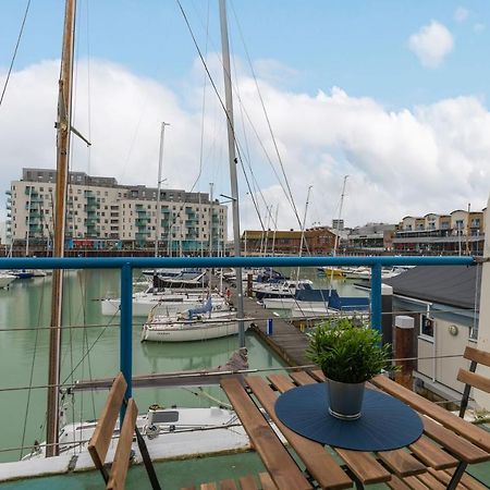 On The Water With Free Parking - By My Getaways Apartment Brighton Exterior photo