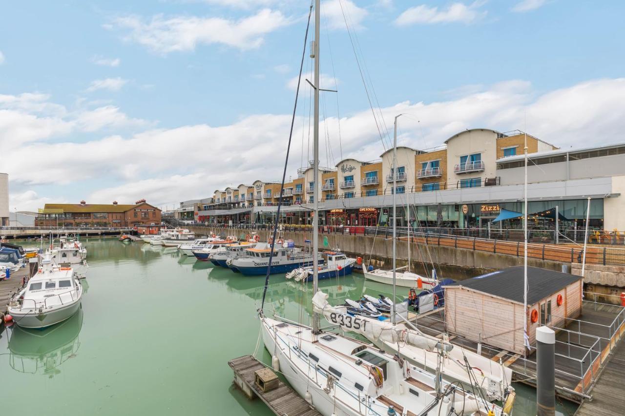 On The Water With Free Parking - By My Getaways Apartment Brighton Exterior photo